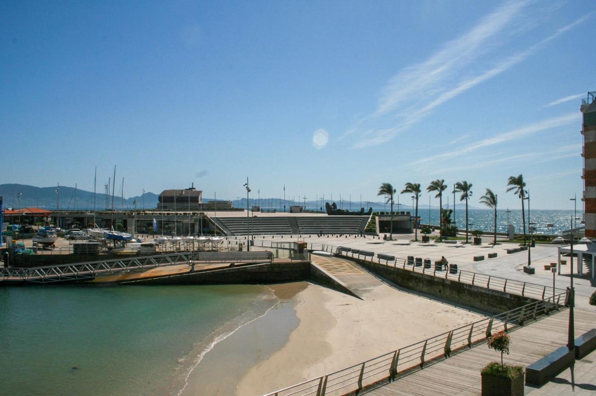 Con Excelente Localizacion Y Vistas Al Mar Apartamento *